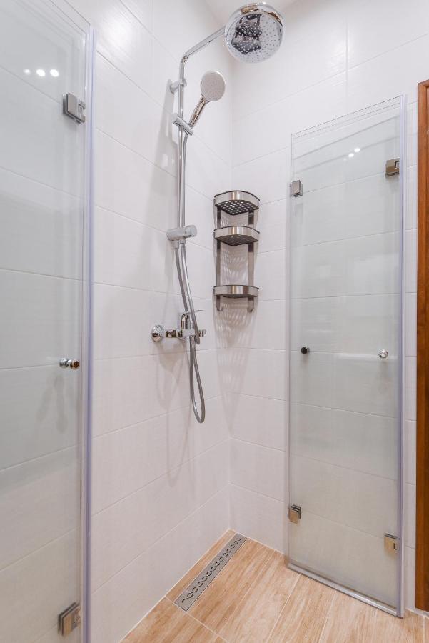 Cosy & Renovated 2Bd Flat Near Vitoshka By Flat Mаnager Apartman Szófia Kültér fotó